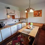 Haus Bichl 아파트