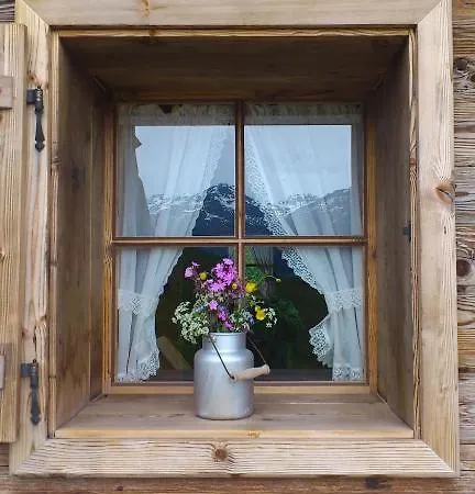 Haus Bichl 아파트
